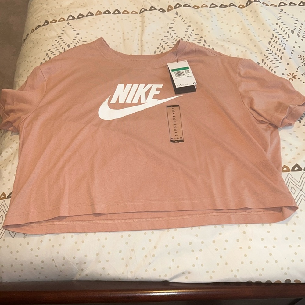 Nike Crop Top